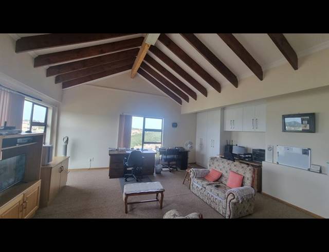 6 BEDROOM HOUSE FOR SALE IN GROOT BRAKRIVIER CENTRAL
